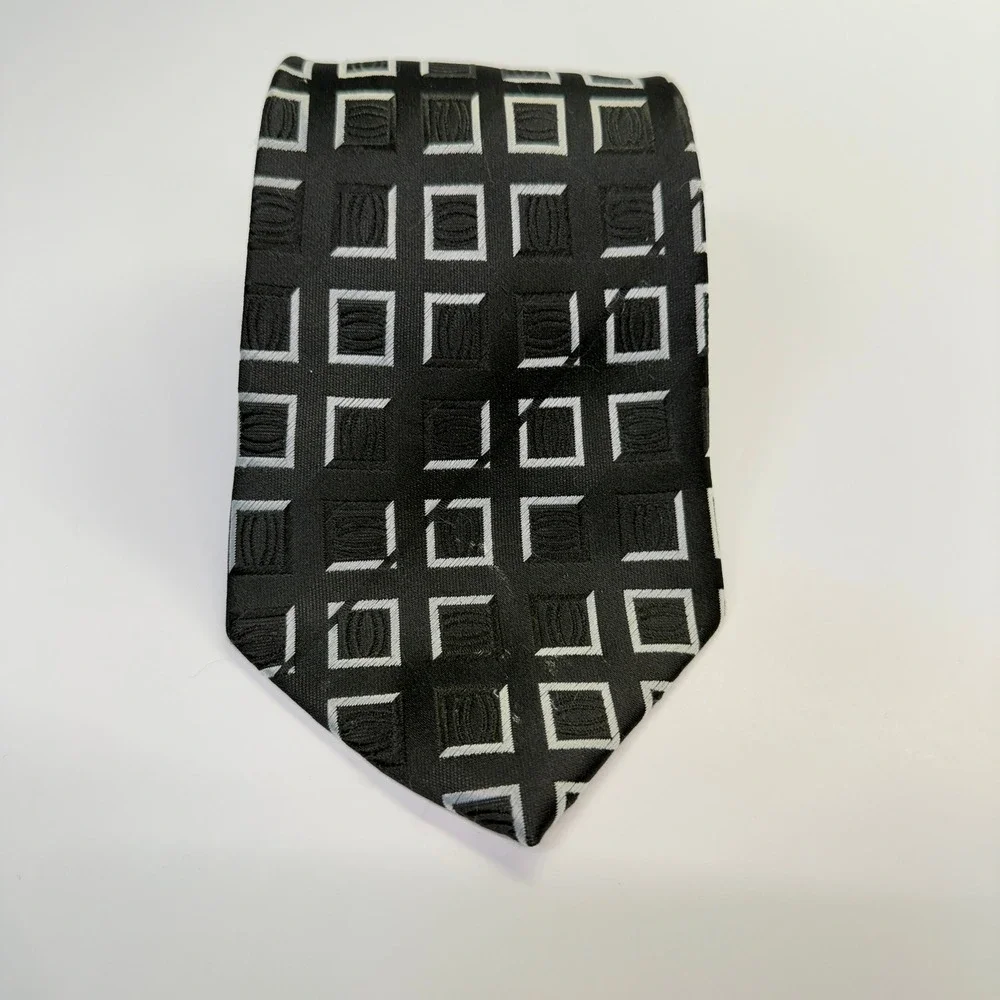 Giorgio Armani Mens Silk Tie Black Silver Geometric Square Pattern Made in Italy